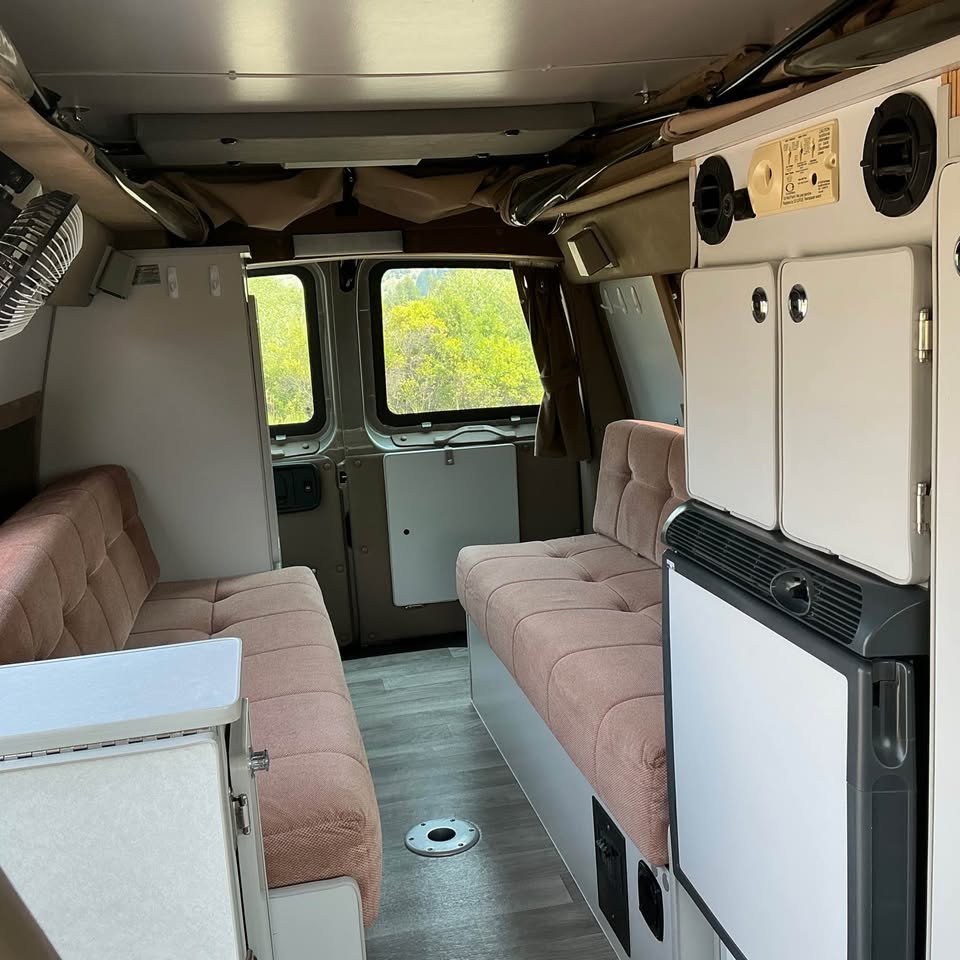 2008 GMC 2500 Regular Cab & Chassis · Sportsmobile pop up campervan in Bozeman, MT (photo 5)