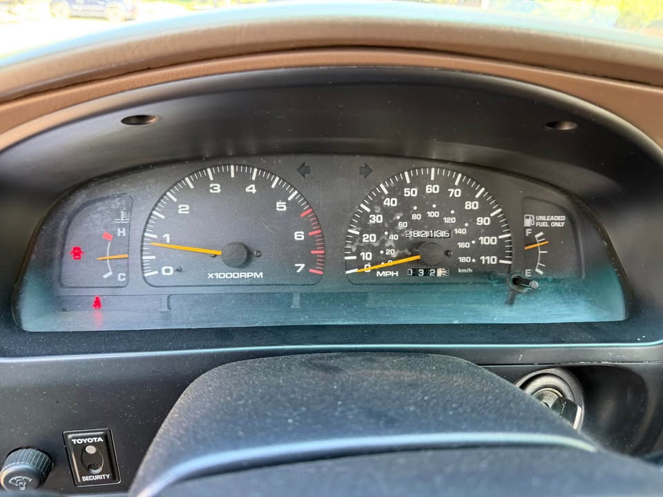 1997 Toyota 4Runner · SR5 Sport Utility 4D in Reno, NV (photo 8) — photo 8