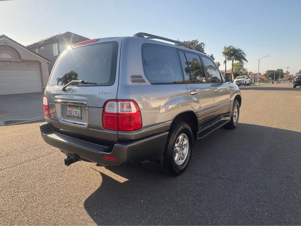 2001 Lexus LX · LX 470 Sport Utility 4D (photo 6) — photo 6