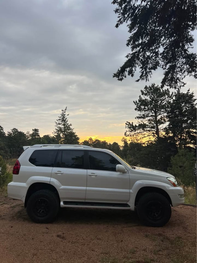 2005 Lexus GX · GX 470 Sport Utility 4D — photo 3