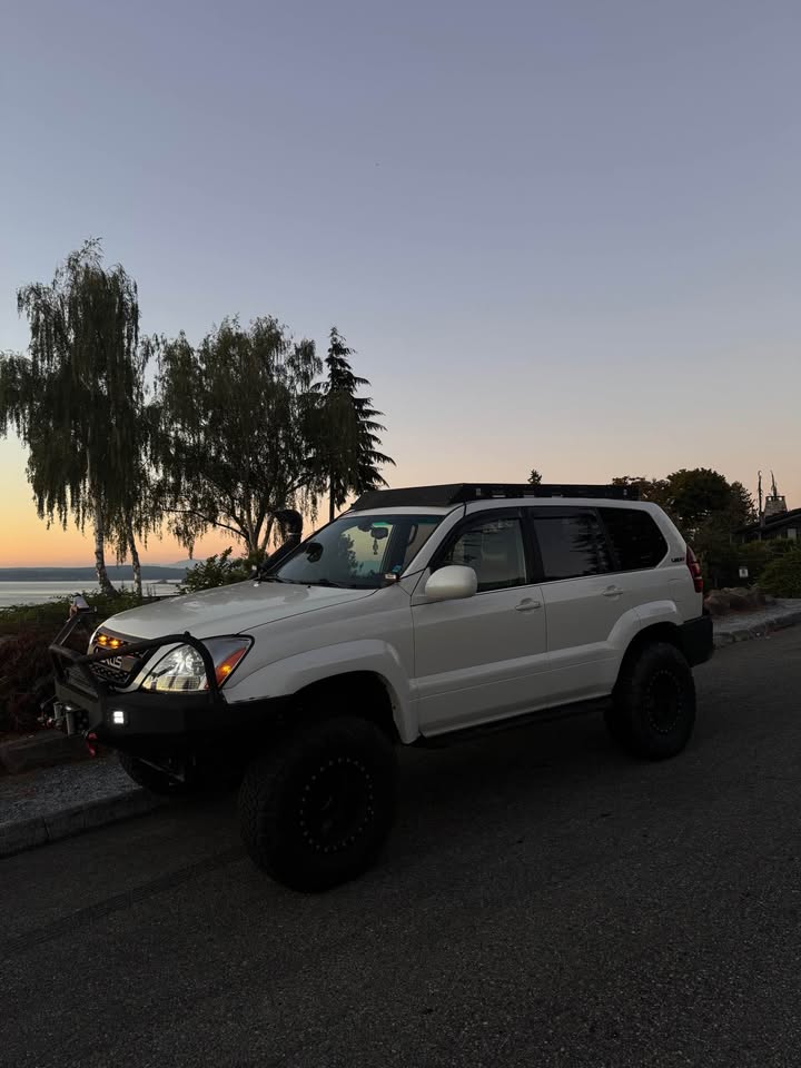 2005 Lexus GX · GX 470 Sport Utility 4D in Everett, WA (photo 4) — photo 4