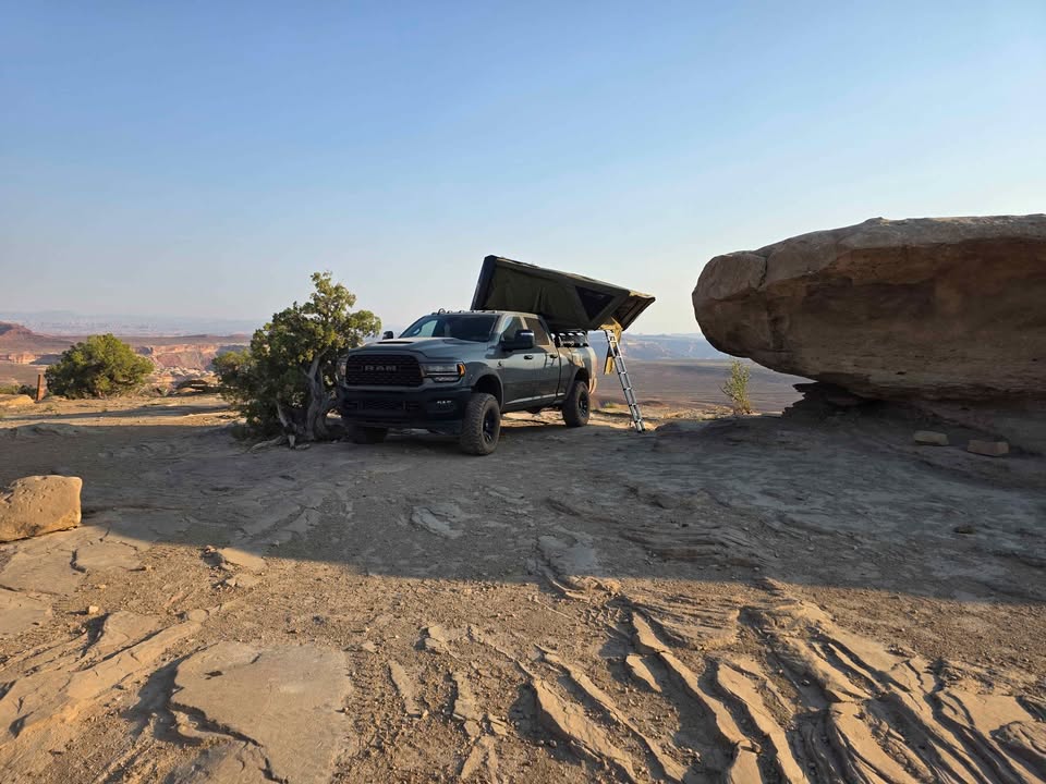 Roof top tent, 23zero Armadillo in East Carbon, UT (photo 10) — photo 10