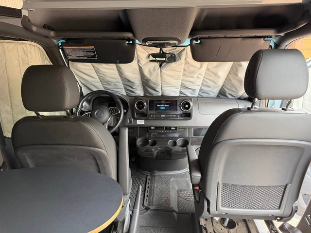 2021 Winnebago Revel 44E — photo 3