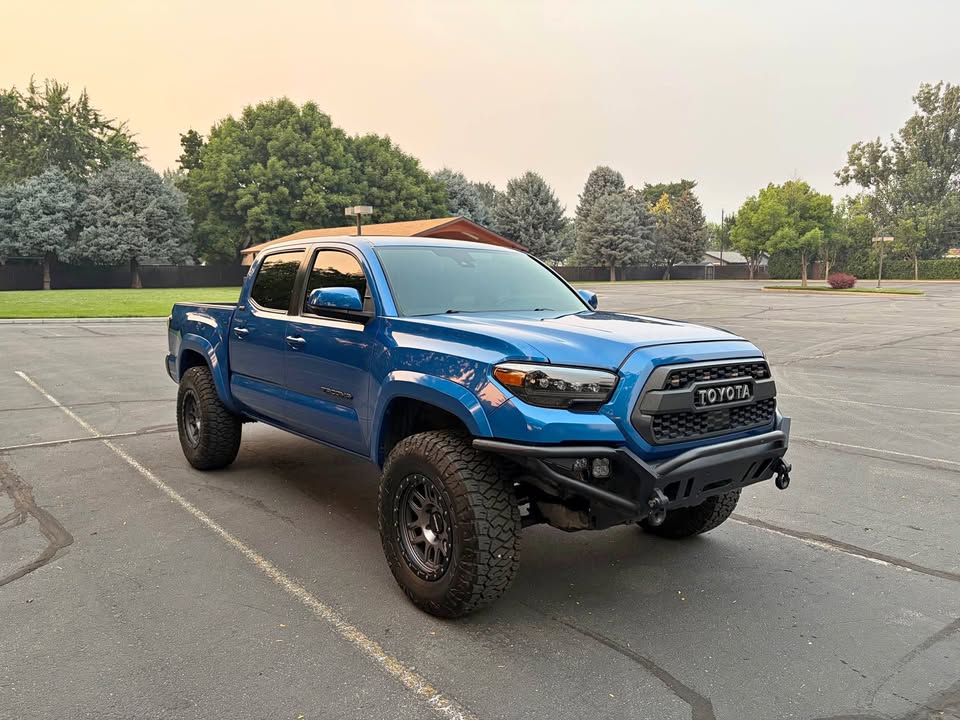 2018 Toyota Tacoma Double Cab · SR5 in Boise, ID (photo 1)