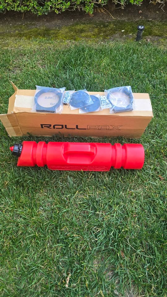 RollPax fuel container 1.5 Gallon with mount in Irvine, CA (photo 2)