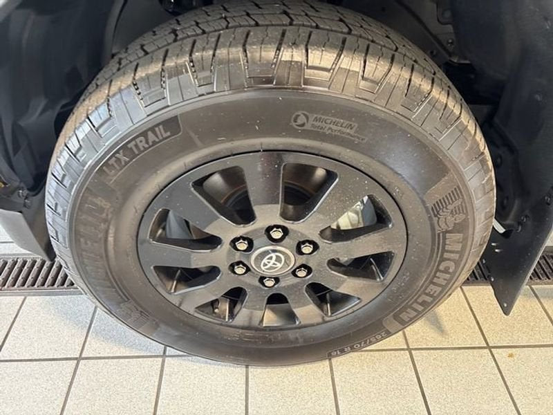 2024 Toyota Land Cruiser 4WD 18,849 Miles in Bowling Green, KY (photo 5) β photo 5