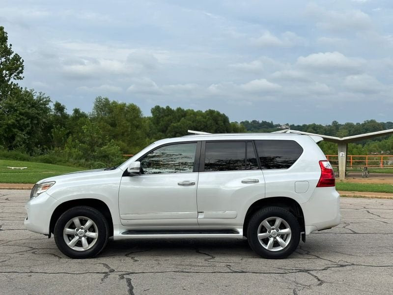2013 Lexus GX in St Louis, MO (photo 2) — photo 2