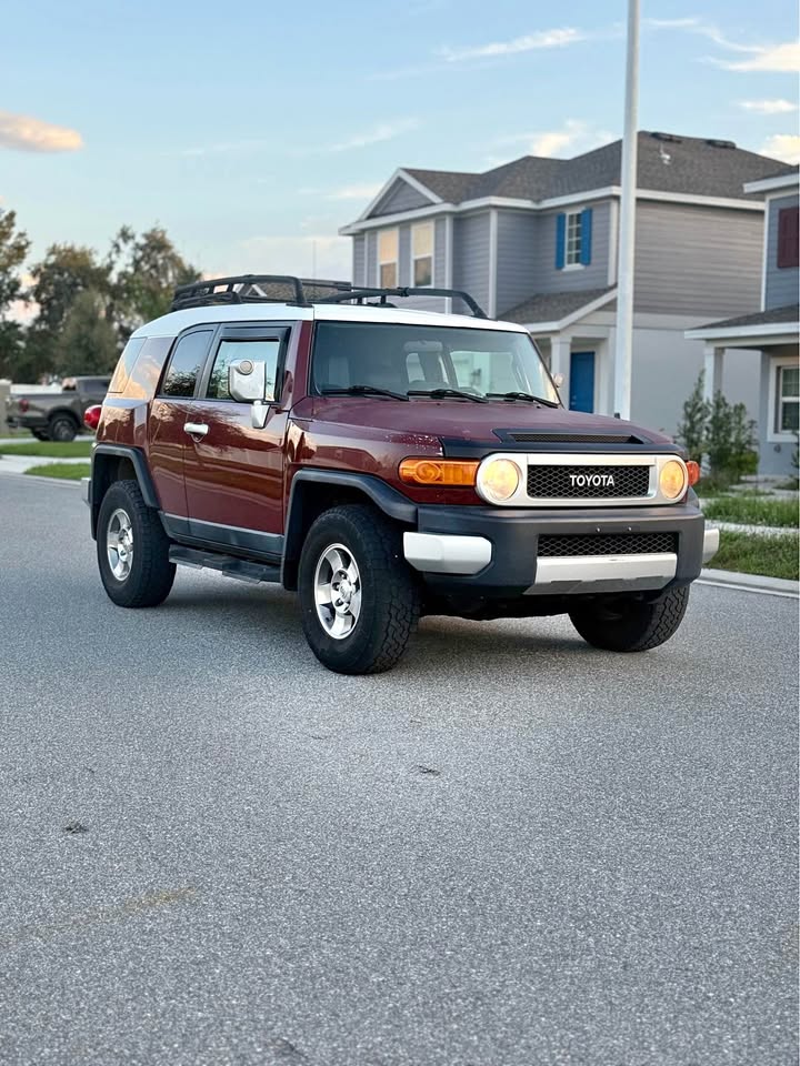2008 Toyota FJ Cruiser (photo 1) — photo 1