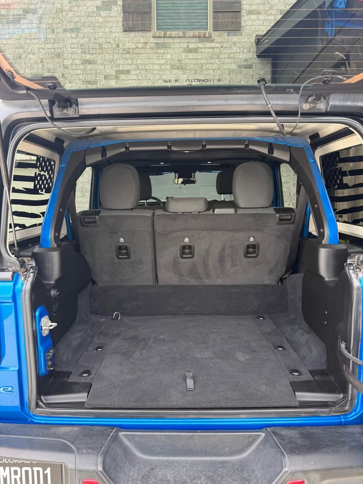 2024 Jeep Wrangler 4xe · Willys 4xe Sport Utility 4D in Lakeway, TX (photo 12) — photo 12