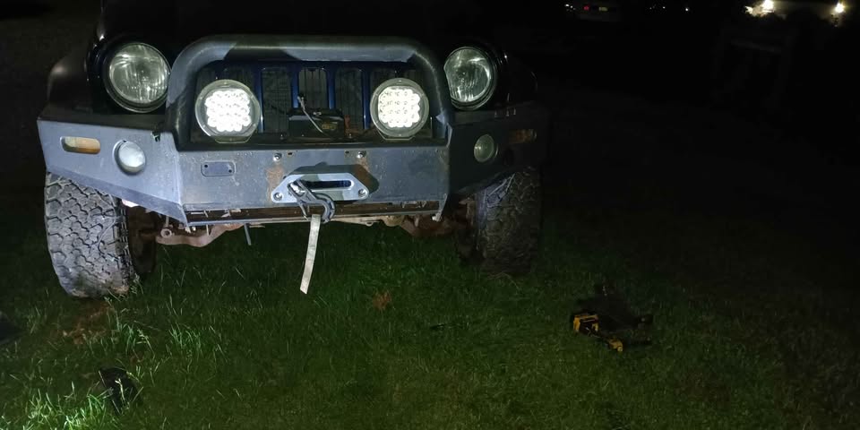 Jeep Liberty ARB front bumper (photo 3) — photo 3