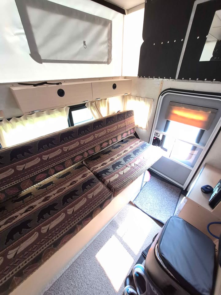 Four Wheel Hawk camper in Eastsound, WA (photo 9) — photo 9