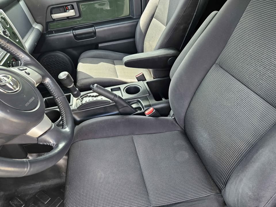 2012 Toyota FJ Cruiser · Base in Austin, TX (photo 6) — photo 6