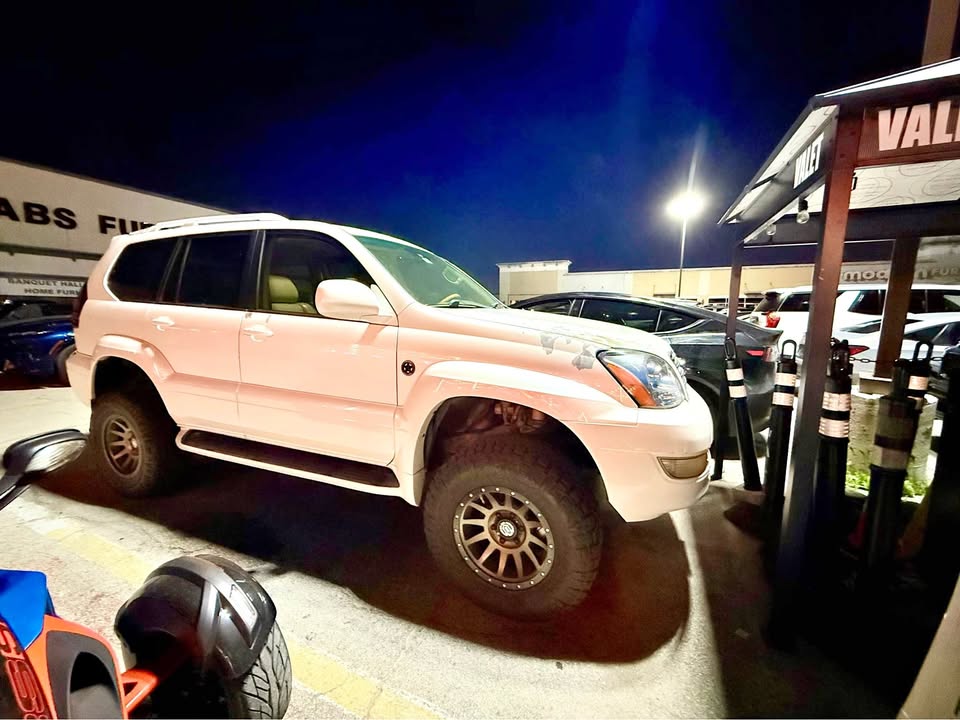2006 Lexus GX · GX 470 Sport Utility 4D (photo 1) — photo 1