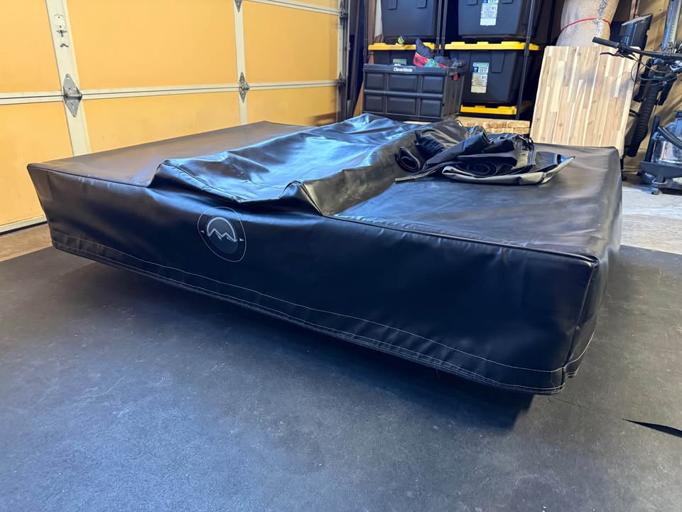 Overland Vehicle Systems Nomadic 3 Standard Rooftop Tent in Sun Valley, NV (photo 3) — photo 3