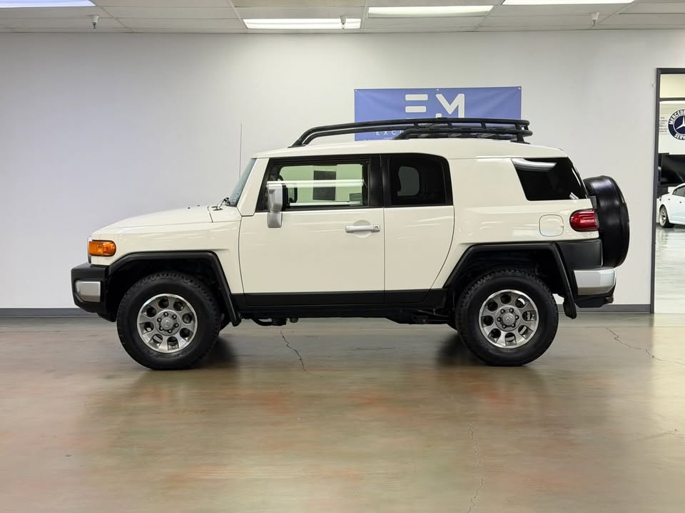 2013 Toyota FJ Cruiser in Sacramento, CA (photo 12) — photo 12