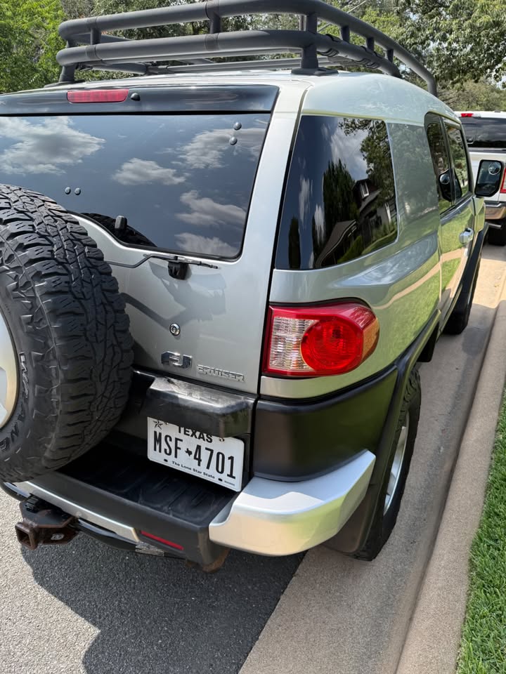2010 Toyota FJ Cruiser 4WD in Austin, TX (photo 7) — photo 7