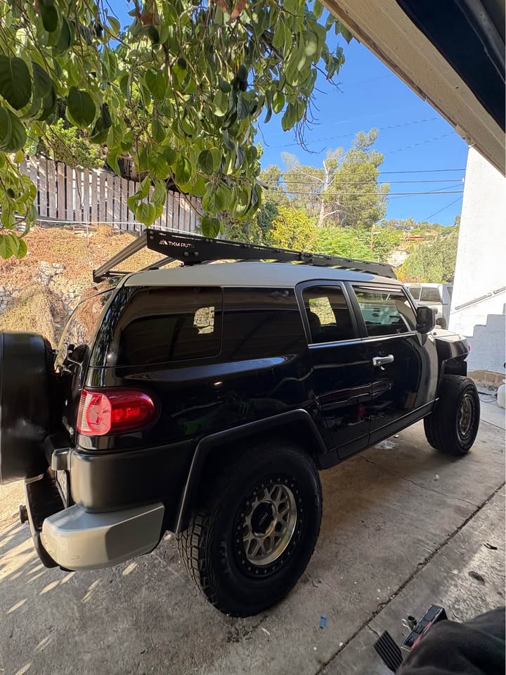 2007 Toyota FJ Cruiser in Los Angeles, CA (photo 5) — photo 5