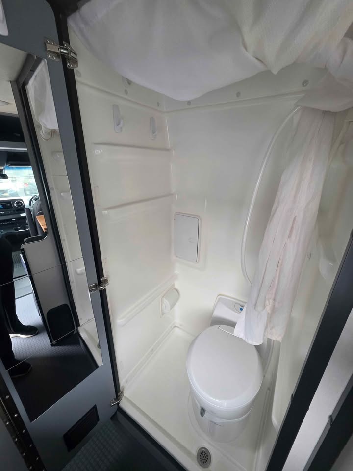 2024 Winnebago Revel 4x4 - LOADED with Upgrades (photo 8) — photo 8