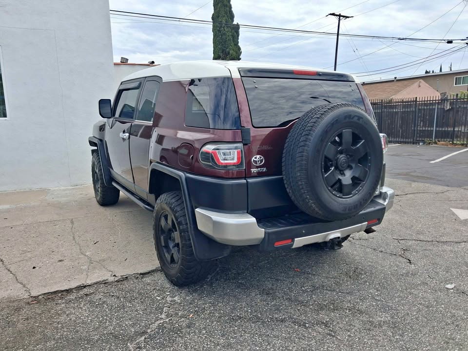 2007 Toyota FJ Cruiser · Sport Utility 2D in Paramount, CA (photo 1) — photo 1