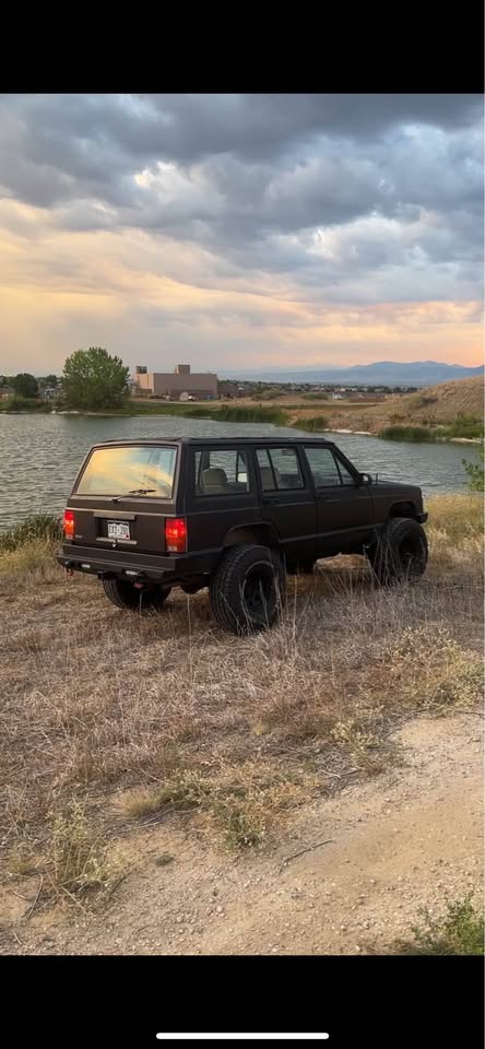 1989 Jeep Cherokee in Broomfield, CO (photo 3)