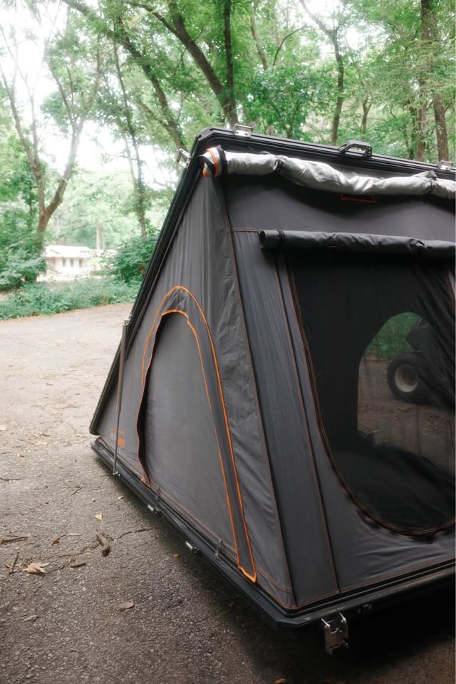 RoofNest Falcon Rooftop Tent in Topeka, KS (photo 6) — photo 6