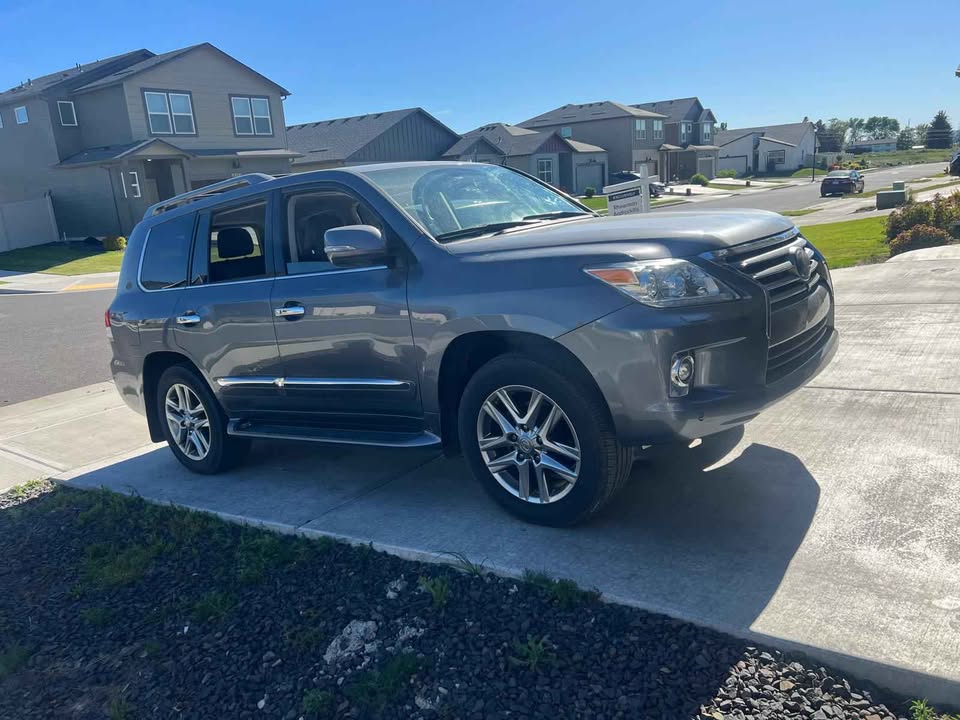 2014 Lexus LX · LX 570 Sport Utility 4D in Cheney, WA (photo 7) — photo 7