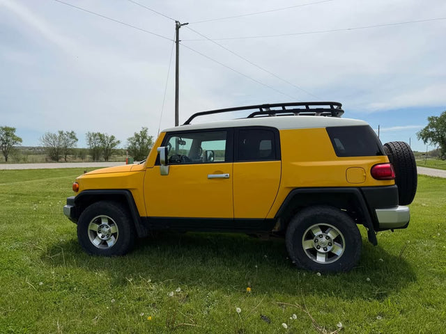 2008 Toyota FJ Cruiser · 4WD — photo 3
