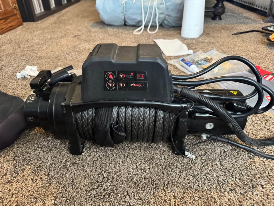 Warn Winch VR Evo 8 w/ Synthetic Cable in Salt Lake City, UT (photo 5)