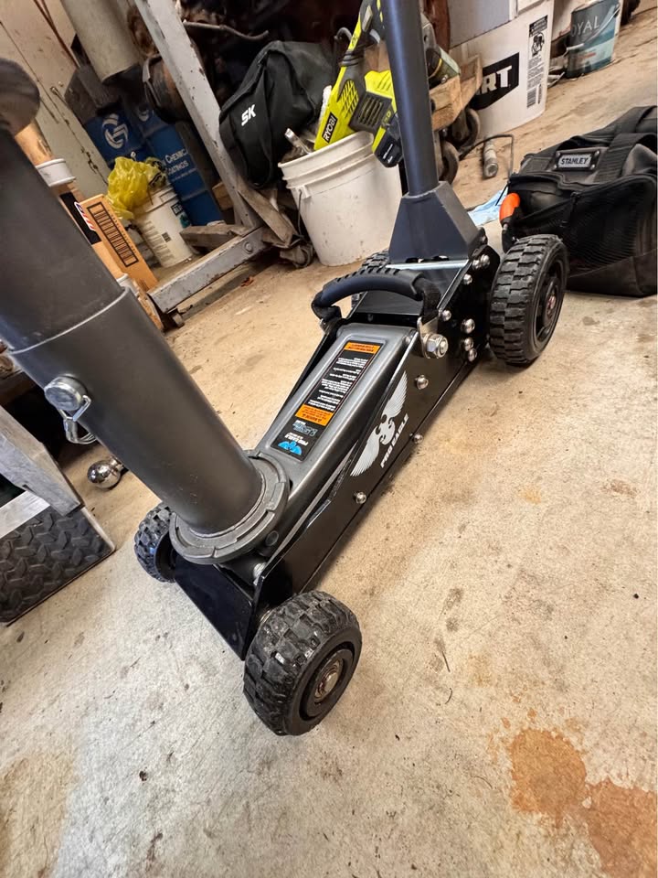 Pro Eagle Talon 1.5 ton off road jack in North Bend, WA (photo 4) — photo 4