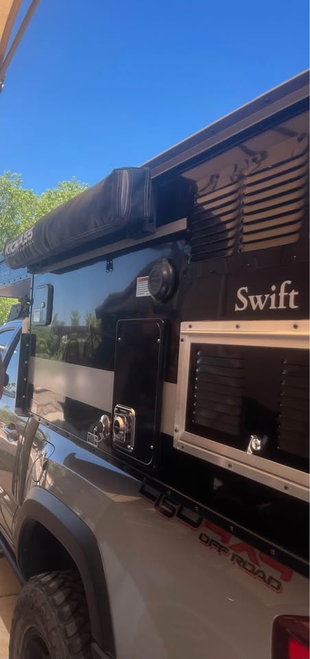 2021 Four Wheel Camper Swift in Yuma, AZ (photo 9)