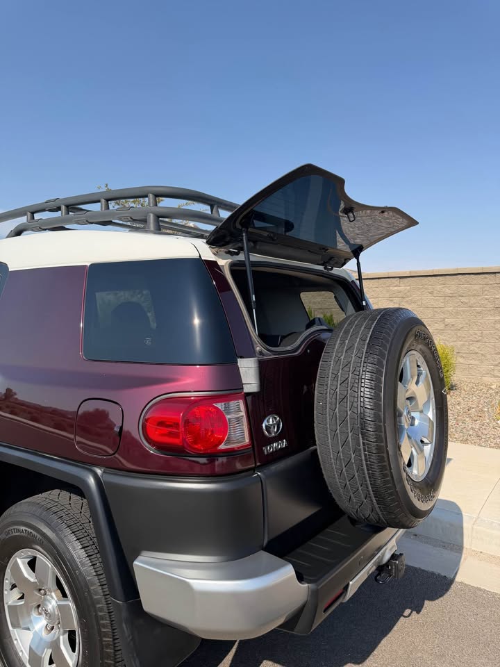 2007 Toyota FJ Cruiser · Sport Utility 2D in Goodyear, AZ (photo 4) — photo 4