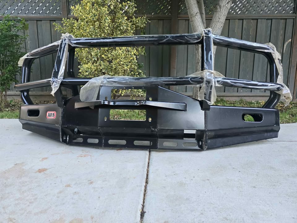 NEW ARB Deluxe Bull Bar Front Bumper for Chevrolet Chevy Silverado 1988+ 3462010 (photo 9) — photo 9