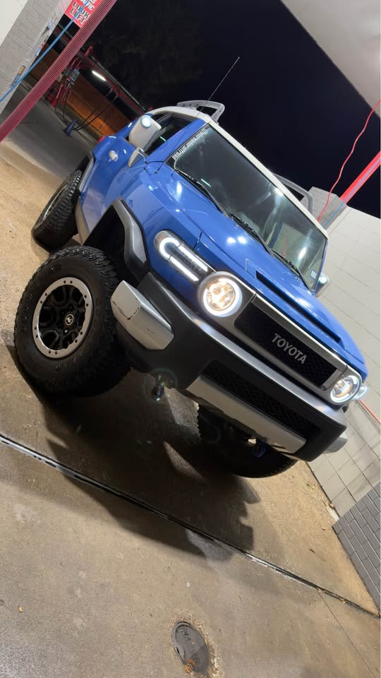 2007 Toyota FJ Cruiser · 4x4 in Austin, TX (photo 6) — photo 6