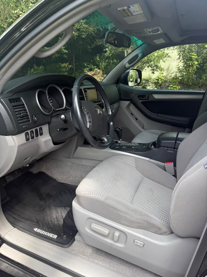 2009 Toyota 4Runner in Seattle, WA (photo 4) — photo 4