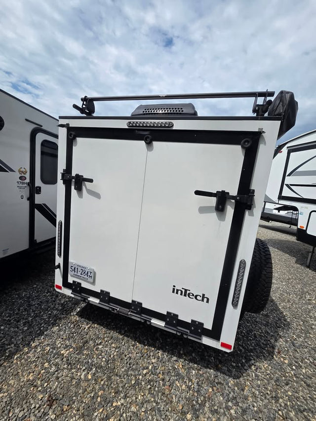 2021 INTECH RV Explore Flyer — photo 3