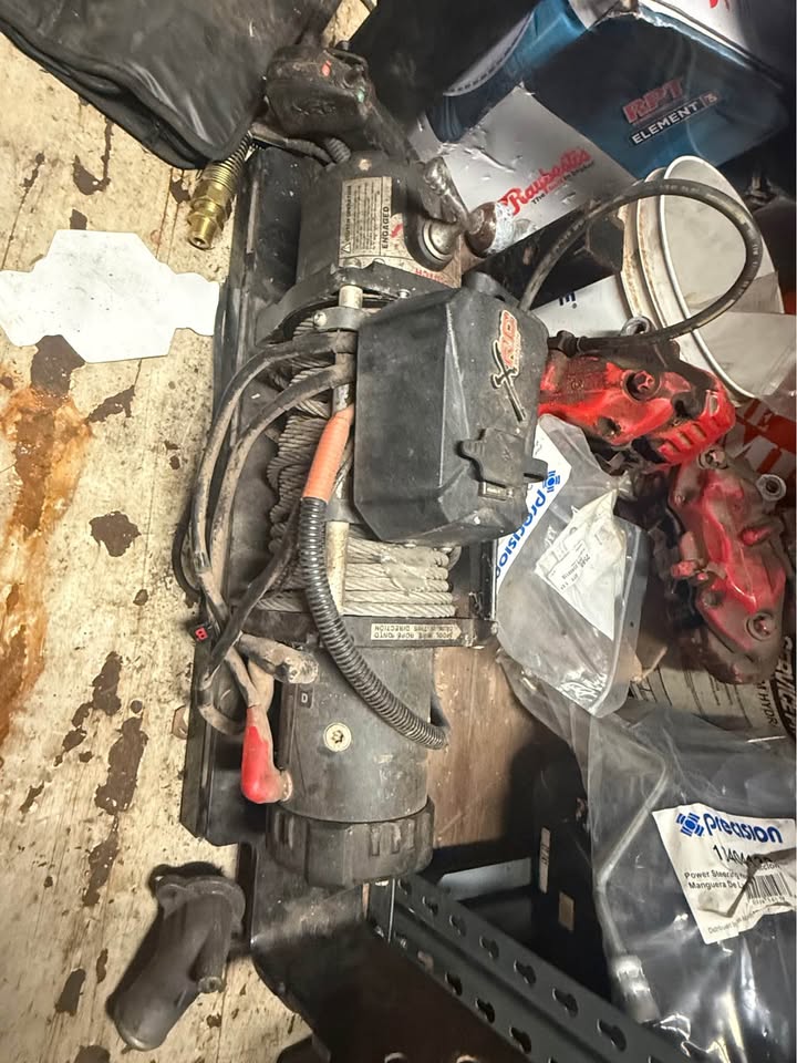 Smithy-built Warn XRC winch with cable (photo 4) — photo 4