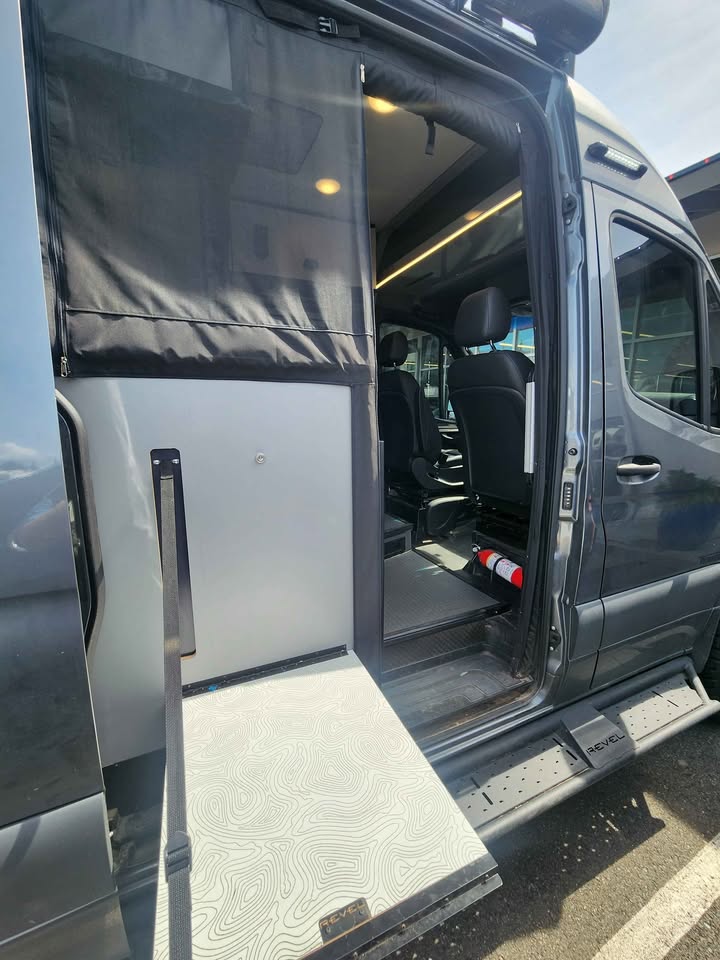 2025 Winnebago Revel 2.5 AWD 44E 28K Upgrades 19ft in Edgewood, WA (photo 4) — photo 4
