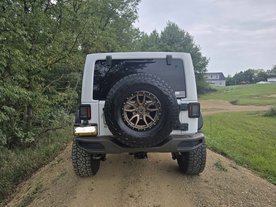 2015 Jeep Wrangler Unlimited · Rubicon Sport Utility 4D in Carlisle, PA (photo 8) — photo 8