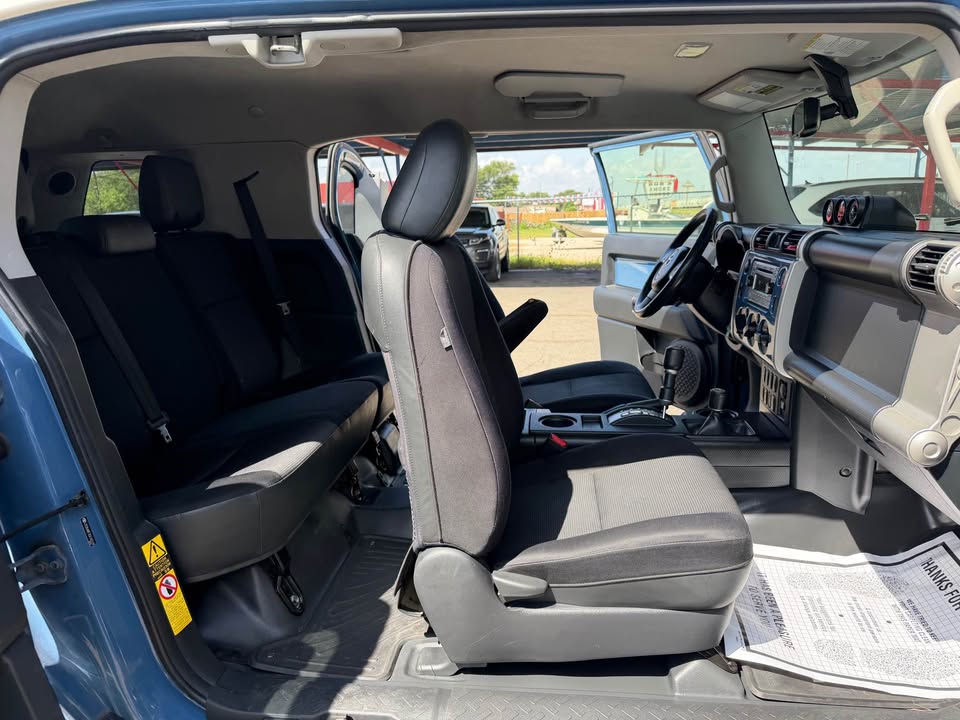 2012 Toyota FJ Cruiser · Sport Utility 2D in Windcrest, TX (photo 7) — photo 7