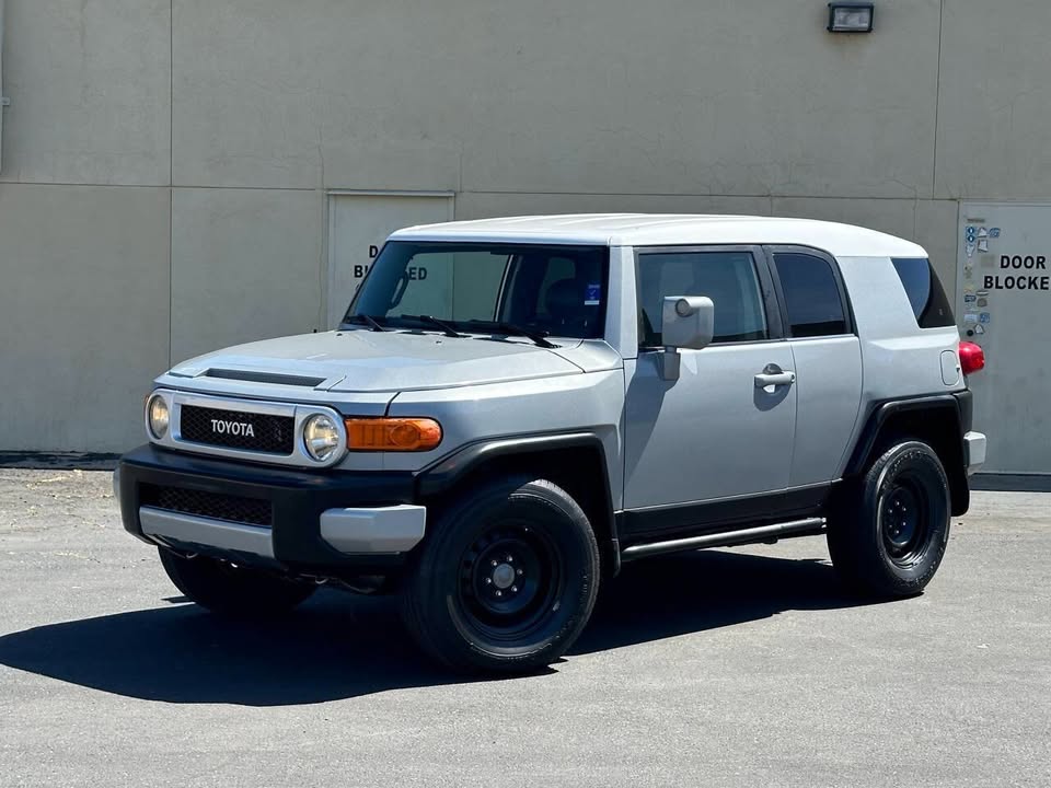 2008 Toyota FJ Cruiser (photo 4) — photo 4