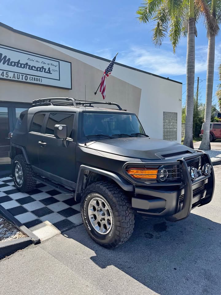 2011 Toyota FJ Cruiser · 4X4 40,000 MILES in Tampa, FL (photo 1) — photo 1
