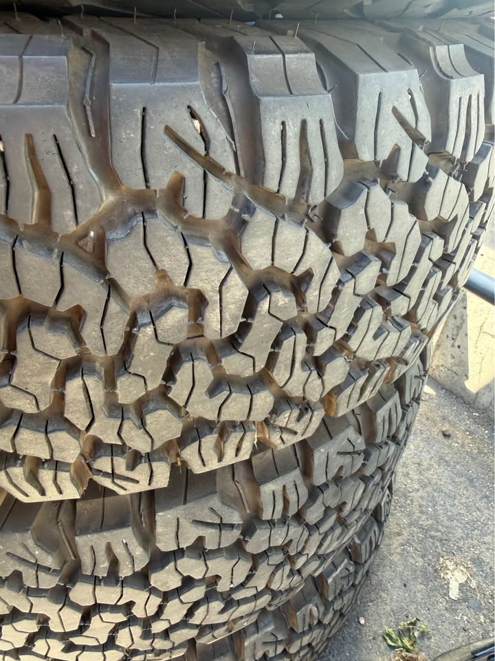 BF Goodrich (BFG) KO2 265/70r17 Tires For Sale in Englewood, CO (photo 3)