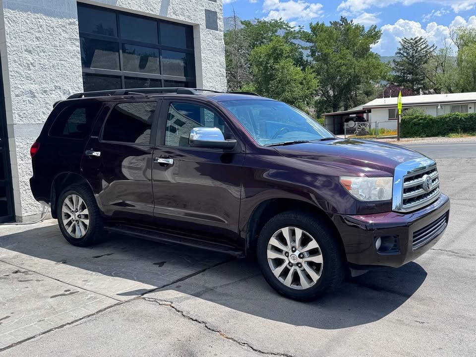 2015 Toyota Sequoia in Lindon, UT (photo 5)