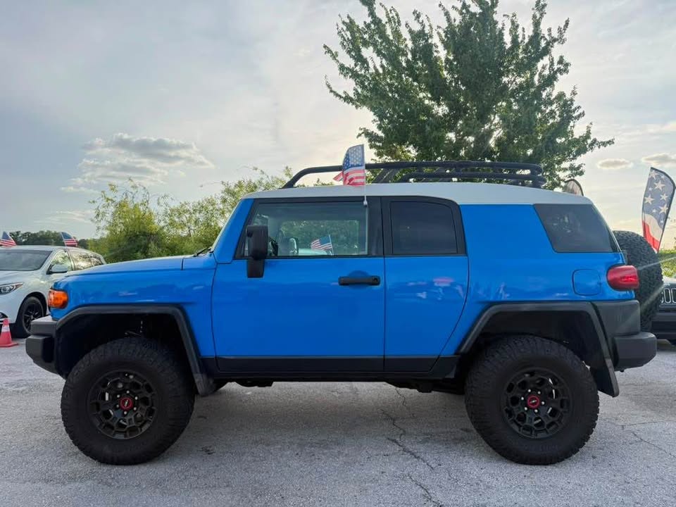 2007 Toyota FJ Cruiser · Sport Utility 2D in Orlando, FL (photo 6) — photo 6