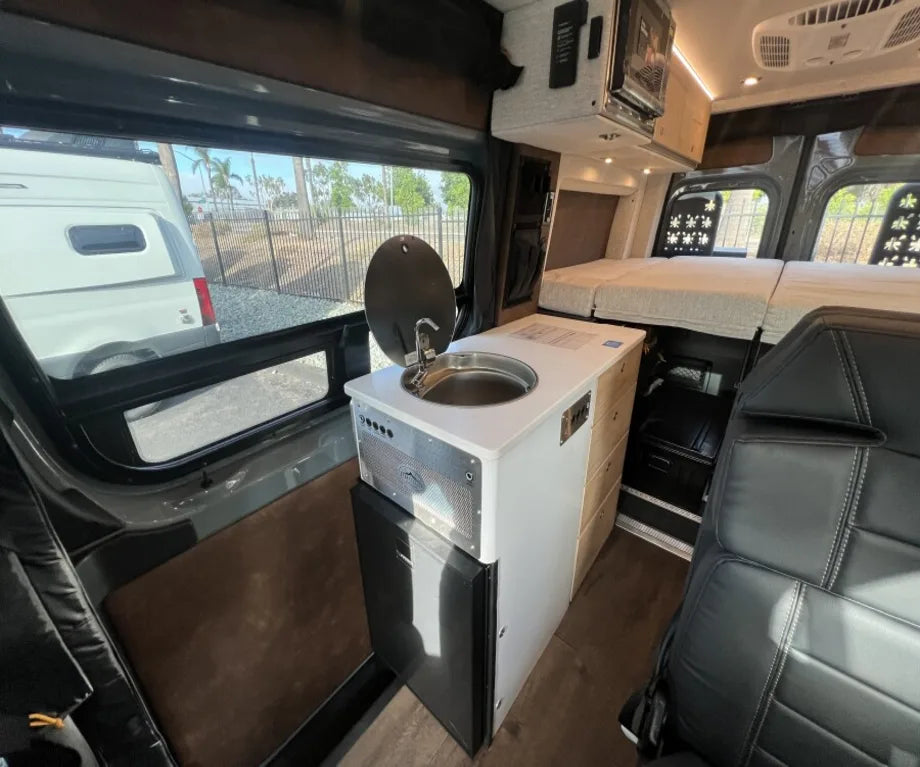2026 Storyteller Overland BEAST MODE BEAST-AWD (photo 6) — photo 6
