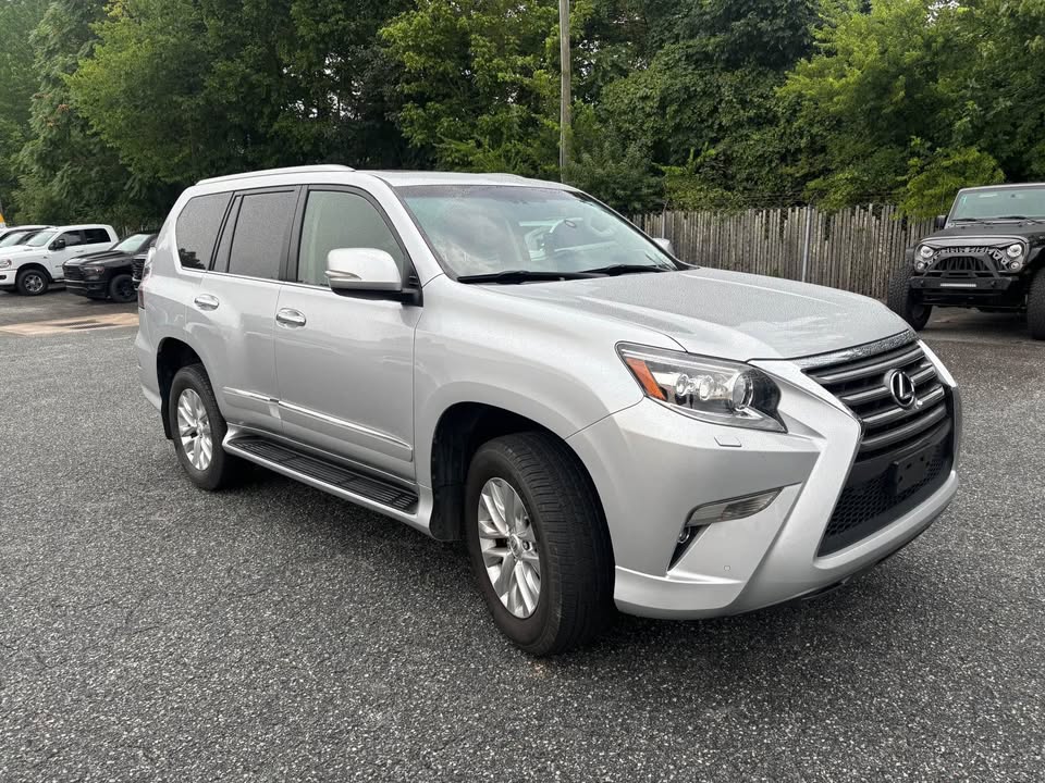 2015 Lexus GX · GX 460 Sport Utility 4D (photo 2) — photo 2