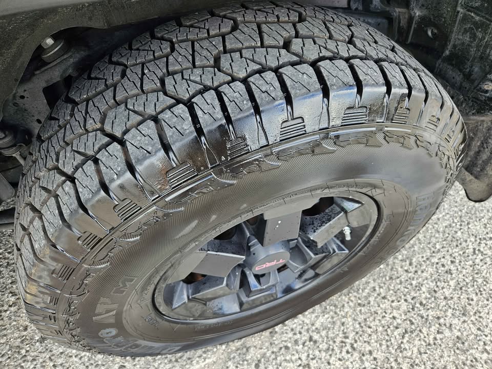 2012 Toyota FJ Cruiser · Sport Utility 2D (photo 6) — photo 6