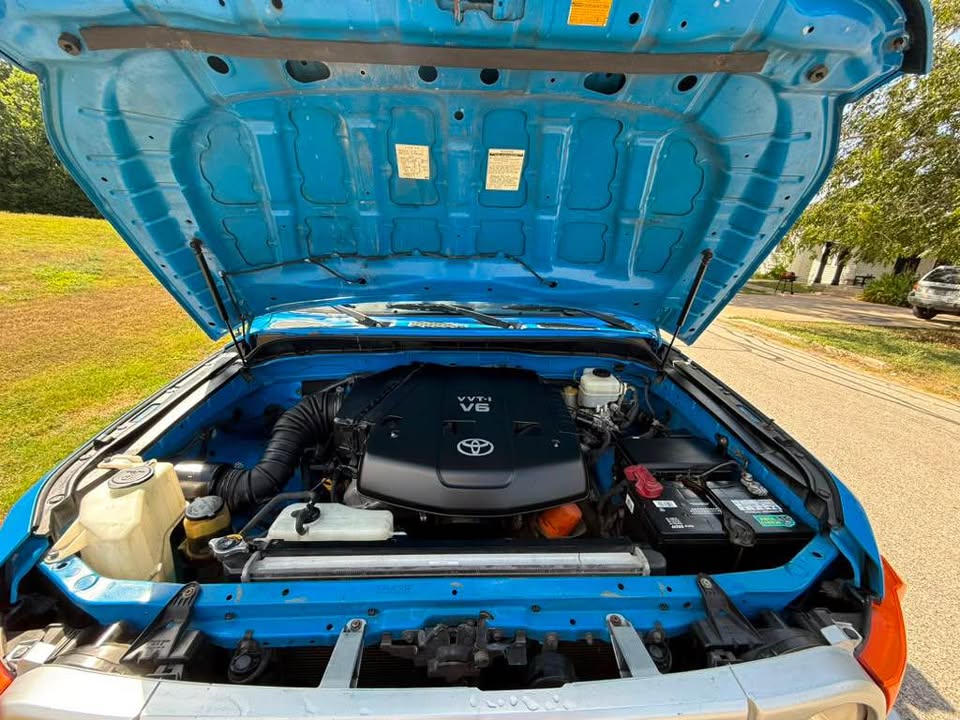 2007 Toyota FJ Cruiser · Sport Utility 2D in Pflugerville, TX (photo 2) — photo 2