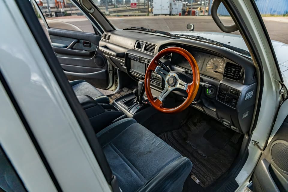 1995 Toyota land cruiser vx limited in Denver, CO (photo 9) — photo 9