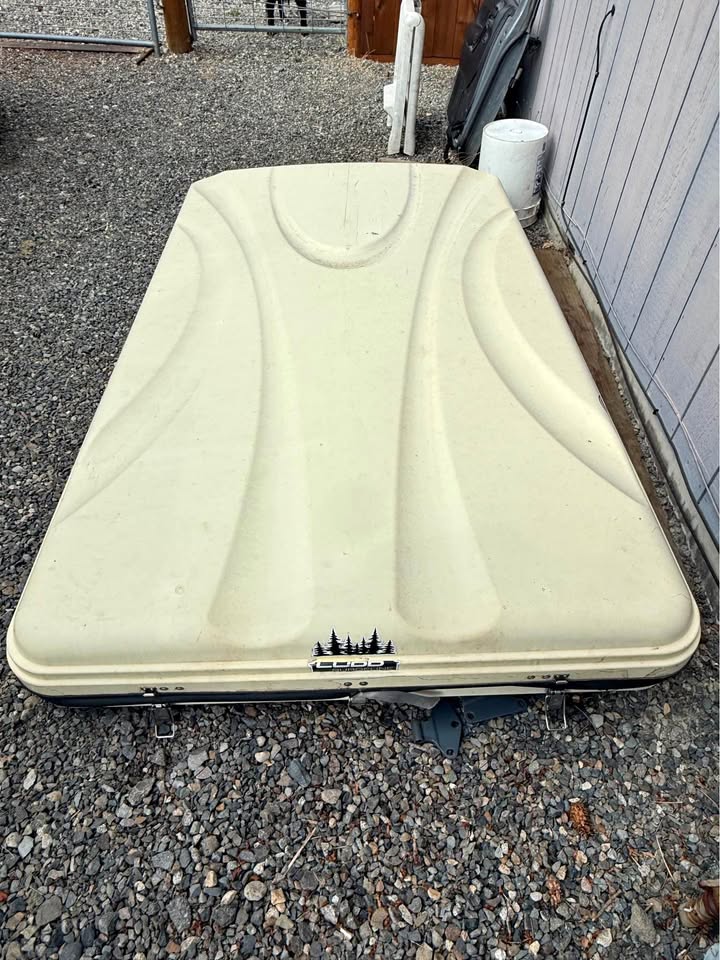 Roof nest roof top tent in Orting, WA (photo 1) — photo 1